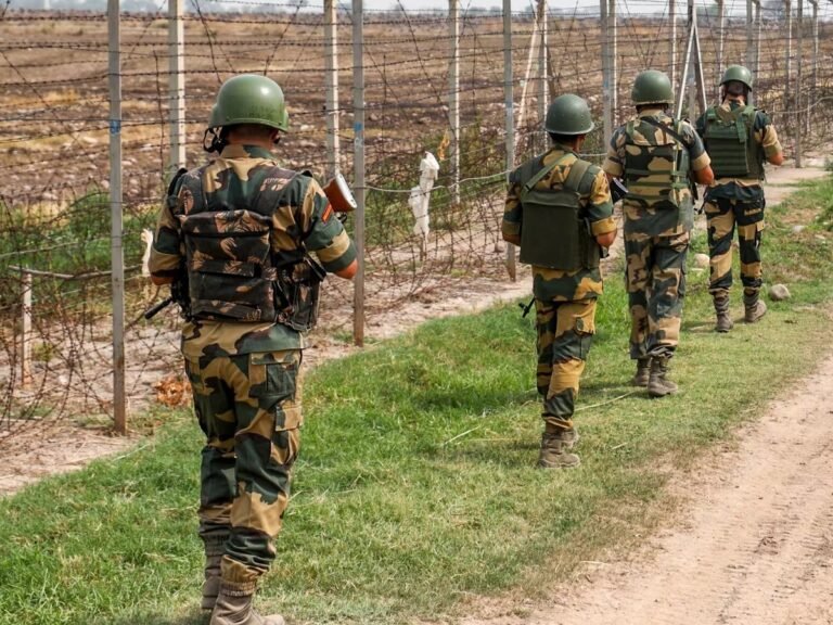 सीमा सुरक्षा बल में नौकरी! कॉन्स्टेबल के लिए रिक्रूटमेंट शुरू, पूरी प्रक्रिया जानें