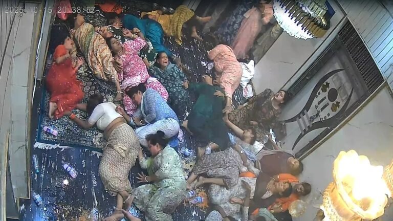 इंदौर में बड़ा हंगामा: 22 किन्नरों ने फिनाइल पीकर की आत्महत्या की कोशिश, वीडियो बनाकर किया वायरल