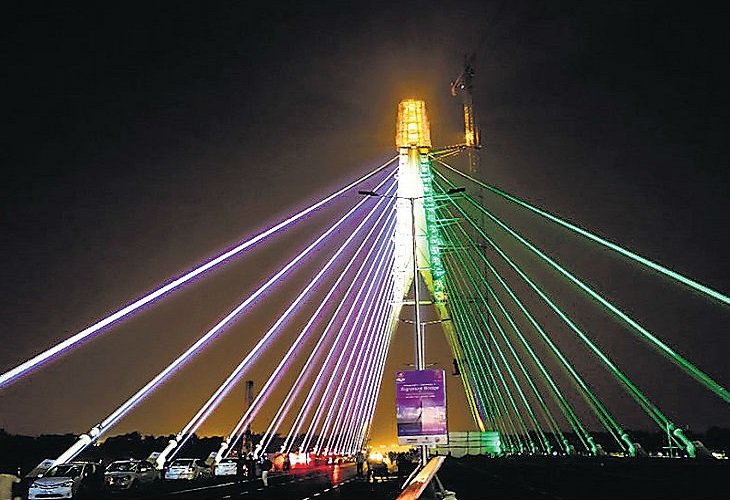 यमुना सिग्नेचर ब्रिज की जिम्मेदारी अब PWD के पास, चोरी-स्टंट रोकने तैनात होंगे गनमैन व गार्ड