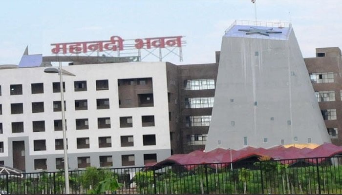 छत्तीसगढ़ में बड़ा प्रशासनिक फैसला: 12 तहसीलदार बने डिप्टी कलेक्टर, नई पदस्थापना सूची जारी